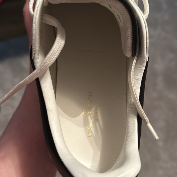 Louis Vuitton men’s sneakers - Picture 11 of 13